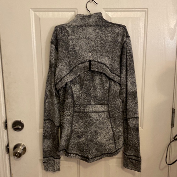 Lululemon Define Jacket Luon, Spray Jacquard White/Black, Size 12 - Picture 4 of 9